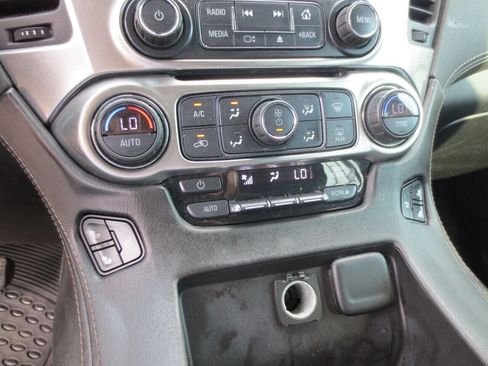 Used 2020 Chevrolet Tahoe 2WD w/ Remote Keyless Entry Package image 13