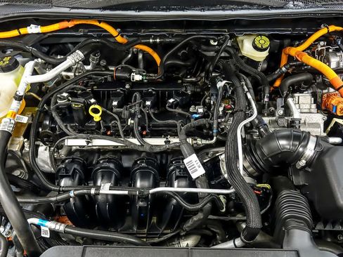 Used 2022 Ford Escape SEL w/ Technology Package image 30