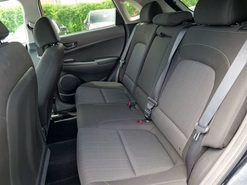 Used 2023 Hyundai Kona SEL AWD/4WD image 29
