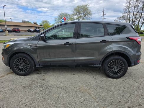 Used 2017 Ford Escape S FWD image 4