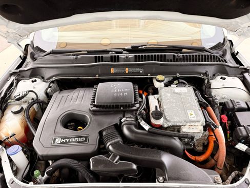 Used 2018 Ford Fusion SE w/ Equipment Group 602A FWD image 37