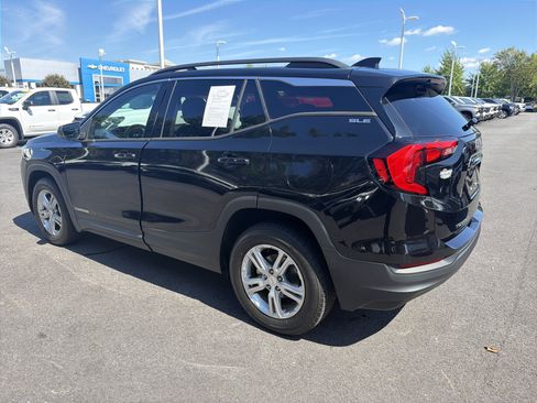 Used 2019 GMC Terrain SLE w/ Driver Convenience Package AWD/4WD image 8