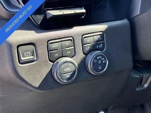 Used 2024 Chevrolet Silverado 2500 High Country w/ Technology Package AWD/4WD image 31