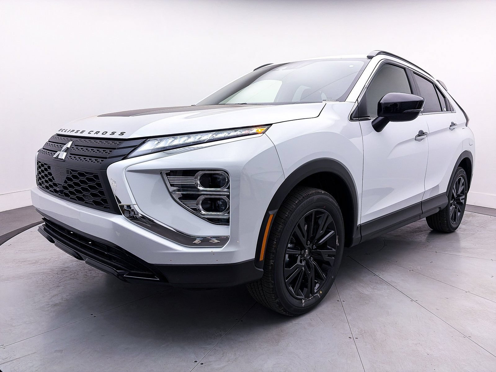 Used 2026 Mitsubishi Eclipse Cross AWD image 3