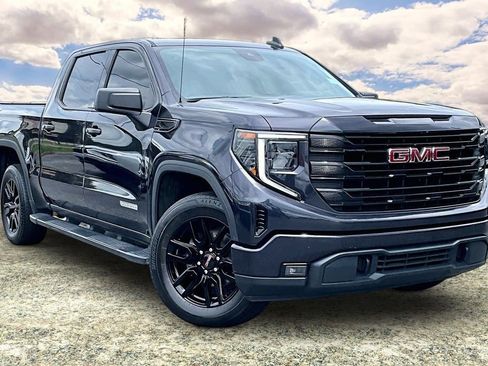 Used 2024 GMC Sierra 1500 Elevation AWD/4WD image 1