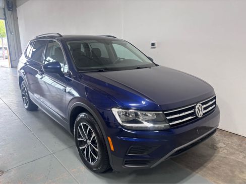 Used 2021 Volkswagen Tiguan SE w/ Panoramic Sunroof Package AWD/4WD image 5