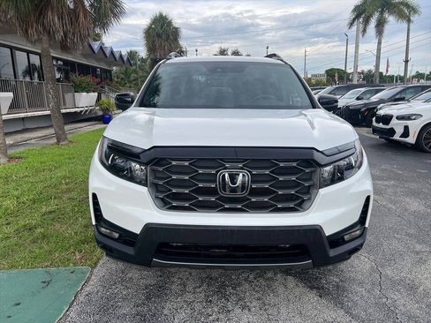 Used 2023 Honda Passport TrailSport image 3