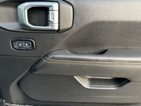 Certified 2021 Jeep Wrangler Unlimited Sahara image 25