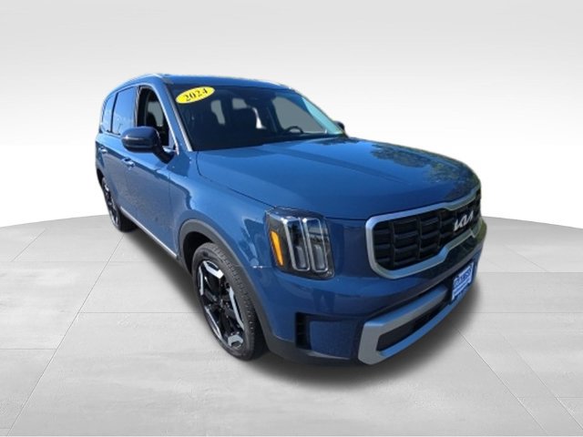 Used 2024 Kia Telluride S w/ S Sunroof Package AWD/4WD image 2