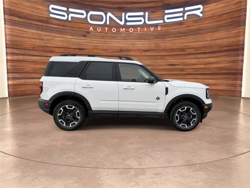 Used 2023 Ford Bronco Sport Outer Banks w/ Tech Package image 8