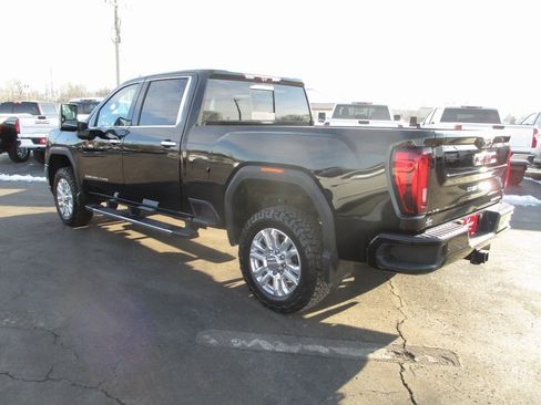 Used 2022 GMC Sierra 3500 Denali w/ Denali Ultimate Package image 9