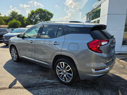 Used 2024 GMC Terrain Denali w/ Denali Premium Package AWD/4WD image 7