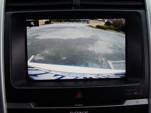 Used 2011 Ford Edge Limited image 12