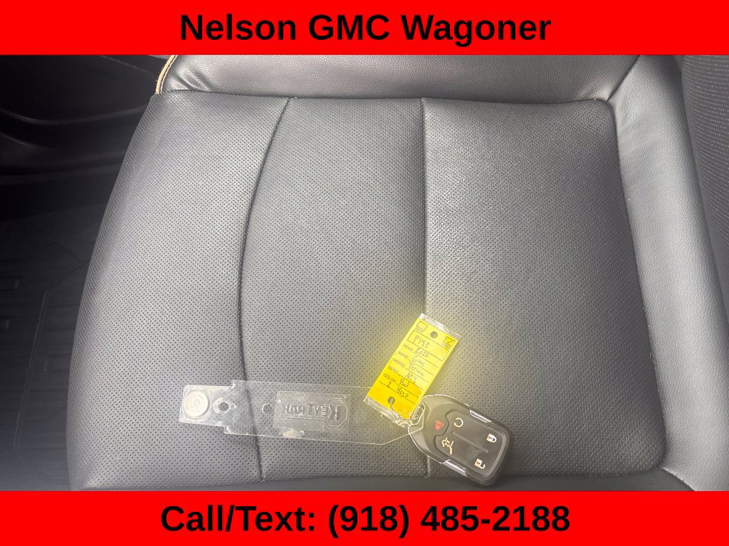 Used 2022 GMC Terrain AT4 w/ LPO, Floor Liner Package AWD/4WD image 37