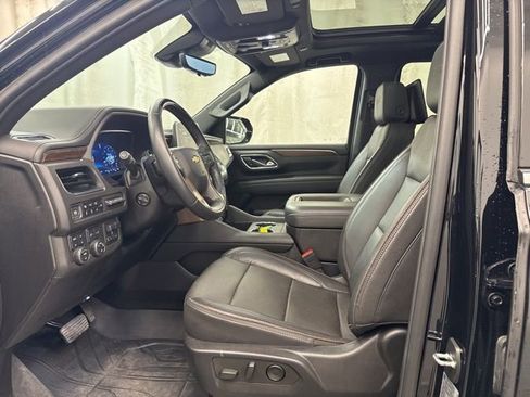 Used 2024 Chevrolet Suburban High Country w/ Advanced Technology Package AWD/4WD image 22