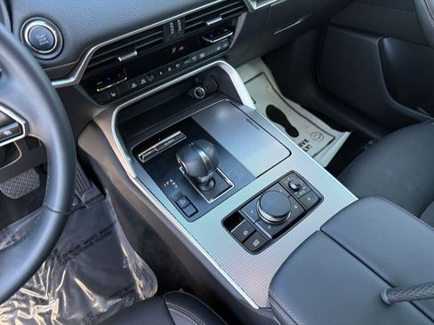Used 2024 MAZDA CX-90 3.3 Turbo w/ Preferred Package image 19