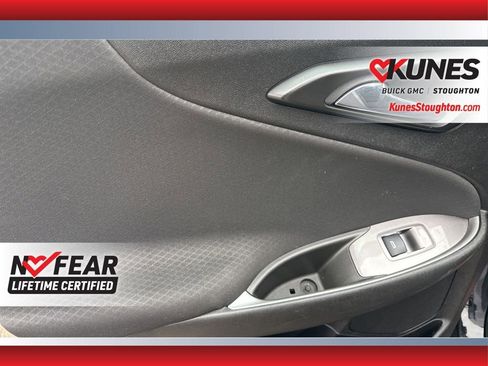 Used 2022 Chevrolet Malibu LT image 33