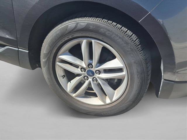 Used 2018 Ford Edge SEL w/ Equipment Group 201A FWD image 4