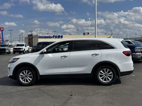 Used 2019 Kia Sorento L image 14