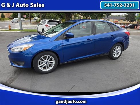 Used 2018 Ford Focus SE FWD image 1