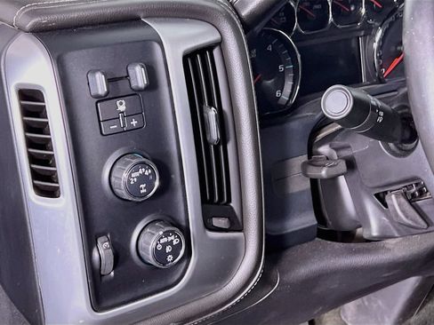 Certified 2017 GMC Sierra 1500 SLE w/ SLE Value Package AWD/4WD image 9