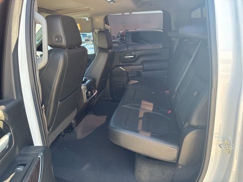 Used 2023 GMC Sierra 2500 Denali w/ Denali Ultimate Package image 11