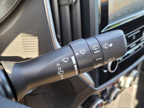 Used 2023 Subaru Forester Premium image 34