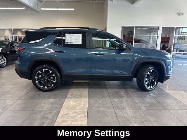 Used 2025 Chevrolet Equinox RS w/ Safety and Technology Package AWD/4WD image 12