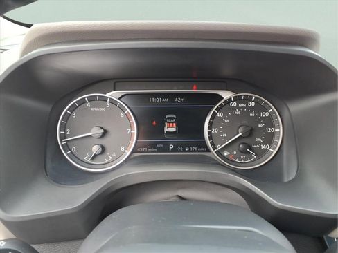 Used 2025 Nissan Rogue SV AWD/4WD image 28