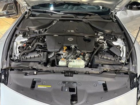 Used 2024 Nissan Z Sport w/ Floor Mat Package image 11