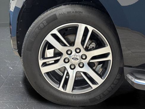 Used 2023 Ford Expedition Max XLT image 40