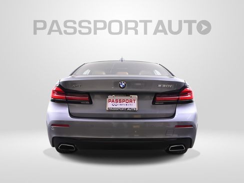 Used 2022 BMW 530i xDrive w/ Premium Package AWD/4WD image 5