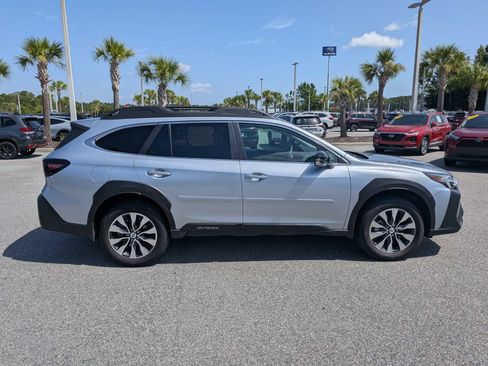 Certified 2025 Subaru Outback Limited w/ Popular Package #2 AWD/4WD image 3