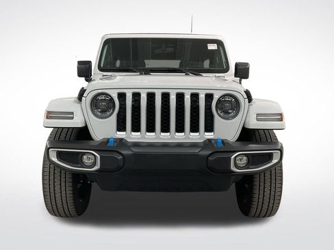 Used 2023 Jeep Wrangler Unlimited Sahara w/ Cold Weather Group AWD/4WD image 5