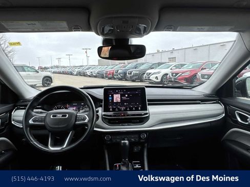 Used 2022 Jeep Compass Limited image 10