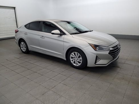 Used 2020 Hyundai Elantra SE w/ Cargo Package (C1) FWD image 11