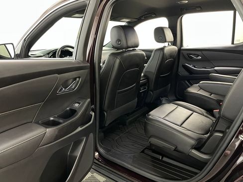 Certified 2023 Chevrolet Traverse LT w/ LPO, Floor Liner Package AWD/4WD image 45