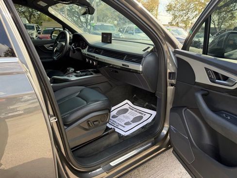 Used 2019 Audi Q7 2.0T Premium Plus w/ Premium Plus Package AWD/4WD image 31