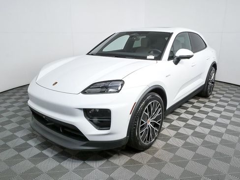 New 2026 Porsche Macan Electric image 1