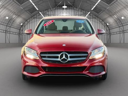 Used 2016 Mercedes-Benz C 300 Sedan w/ Surround View Package image 2