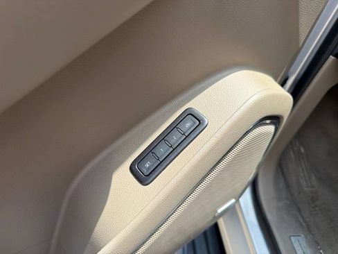 Used 2020 Chevrolet Tahoe LT RWD image 23