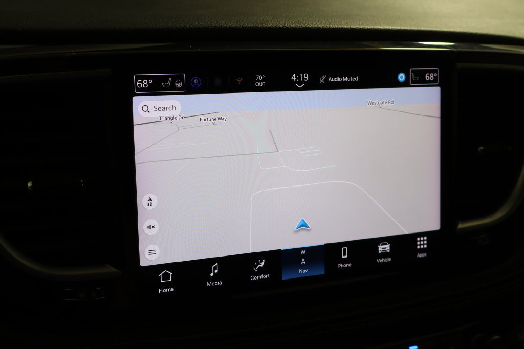 Used 2025 Chrysler Pacifica Limited FWD image 35