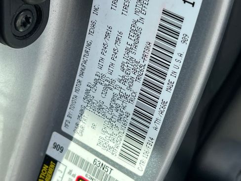 Used 2020 Toyota Tacoma SR w/ SR Convenience Package RWD image 35