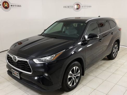 Used 2020 Toyota Highlander XLE image 59