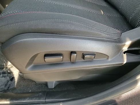 Used 2016 Chevrolet Equinox LT w/ Convenience Package image 13