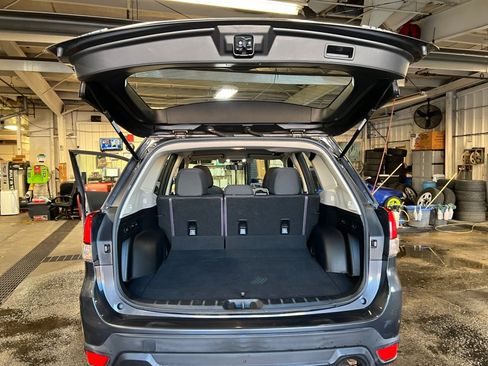 Used 2020 Subaru Forester w/ Alloy Wheel Package image 19