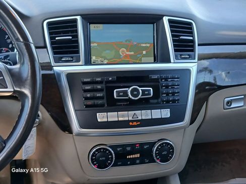 Used 2014 Mercedes-Benz ML 350 4MATIC w/ Premium 1 Package image 27