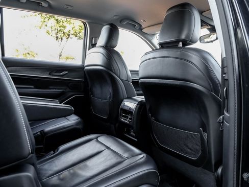 Used 2021 Jeep Grand Cherokee L Limited image 50