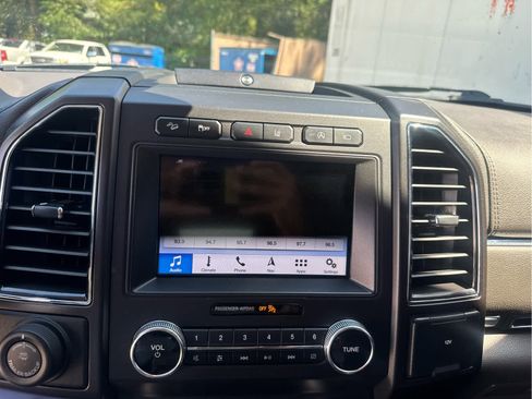 Used 2019 Ford Expedition Max Limited w/ Equipment Group 302A AWD/4WD image 29