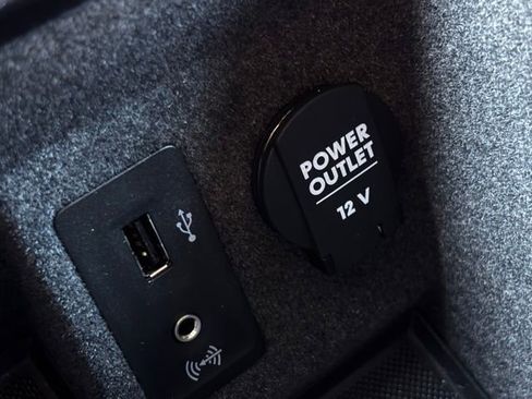 Used 2017 Porsche Macan S image 37